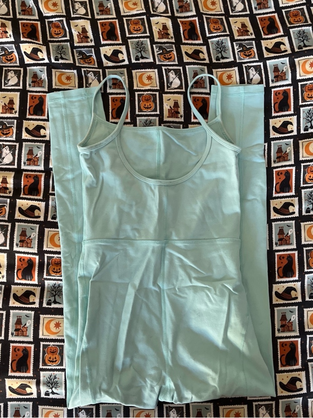 jumpsuit - Picture 3 of 5